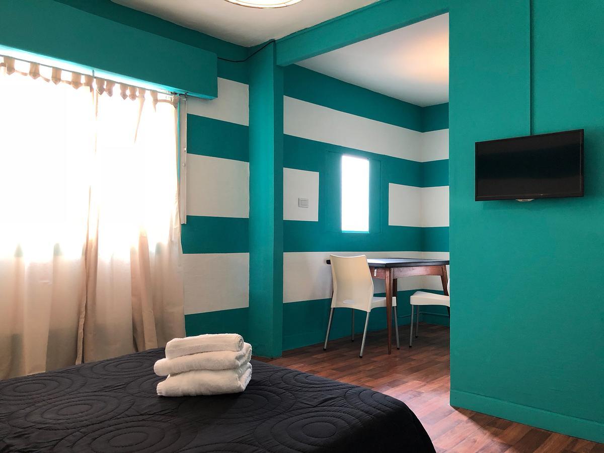 Defensa 821 Bed And Breakfast Buenos Aires Esterno foto